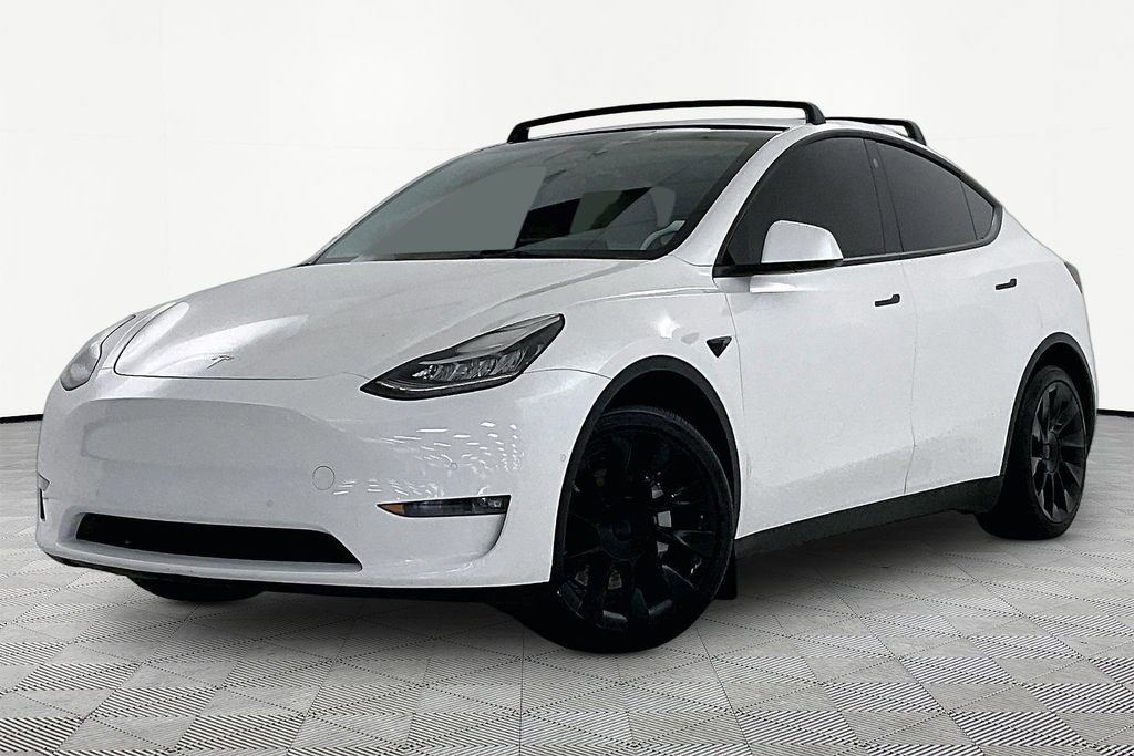 Used 2022 Tesla Model Y Long Range image 3