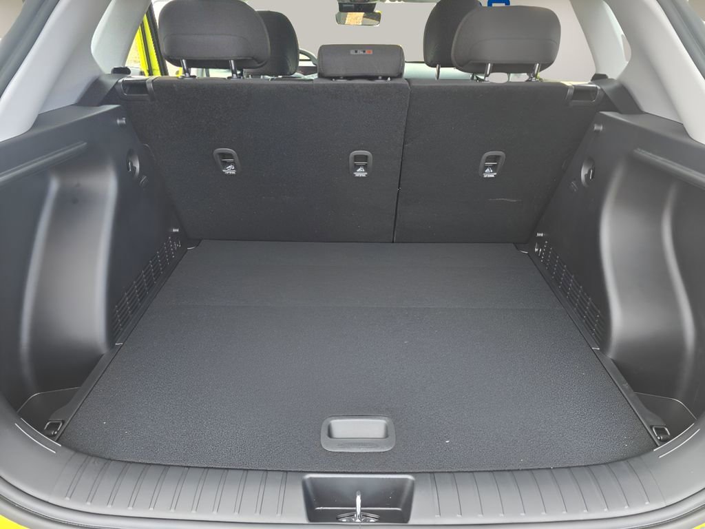 New 2026 Hyundai Kona SE image 29