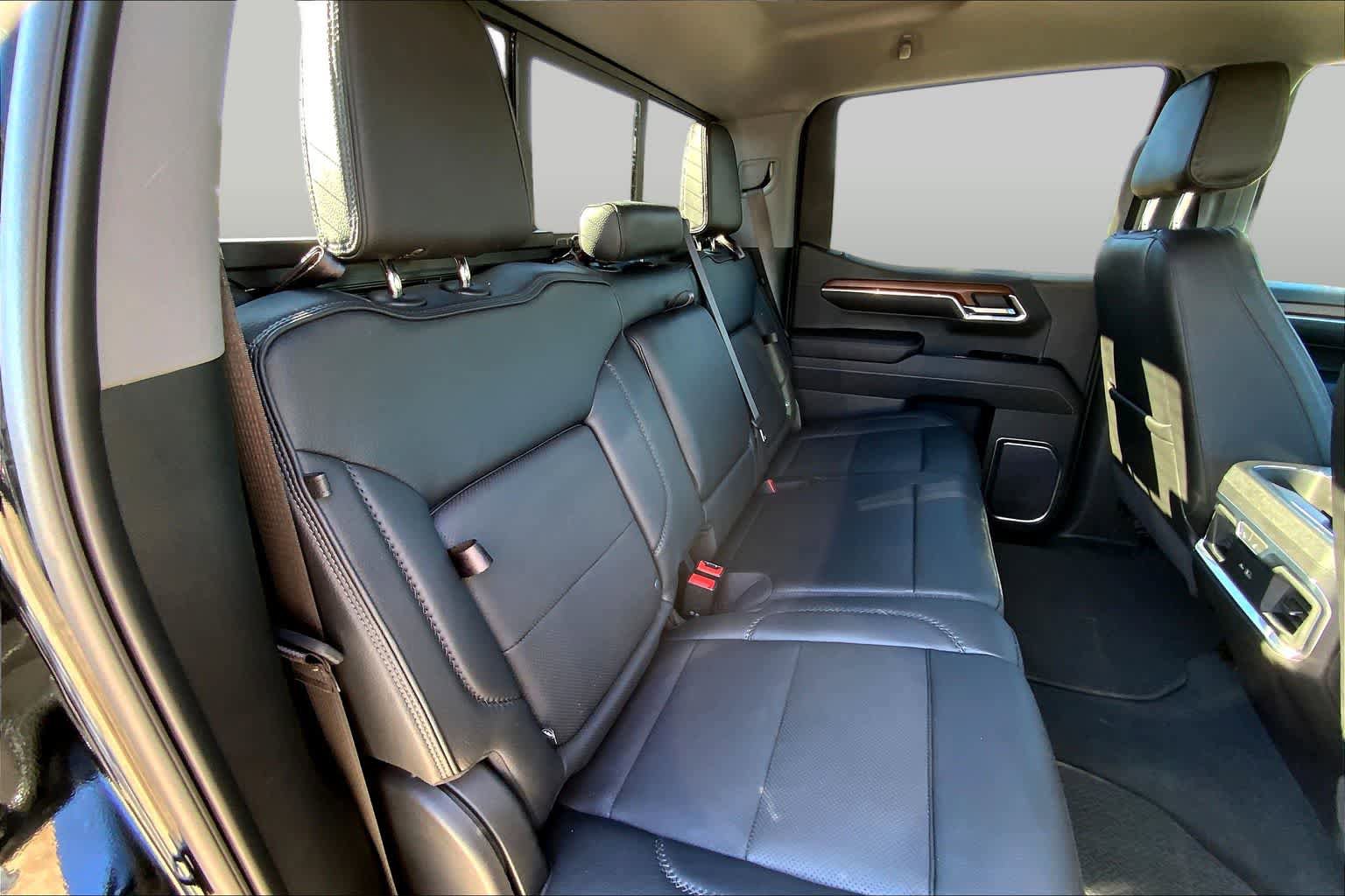 Used 2023 GMC Sierra 1500 Denali w/ Technology Package AWD/4WD image 19