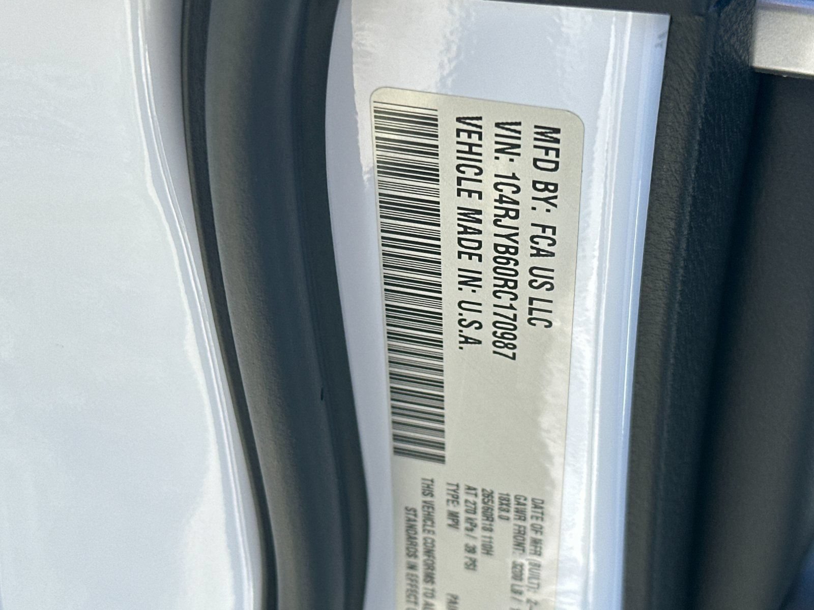 Used 2024 Jeep Grand Cherokee Limited 4xe AWD/4WD image 29