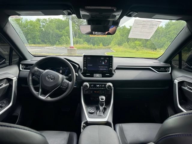 Used 2022 Toyota RAV4 XSE w/ XSE Grade Weather Package AWD/4WD image 15