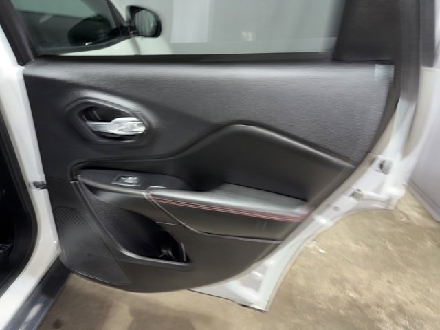 Used 2020 Jeep Cherokee Trailhawk w/ Cold Weather Group image 17