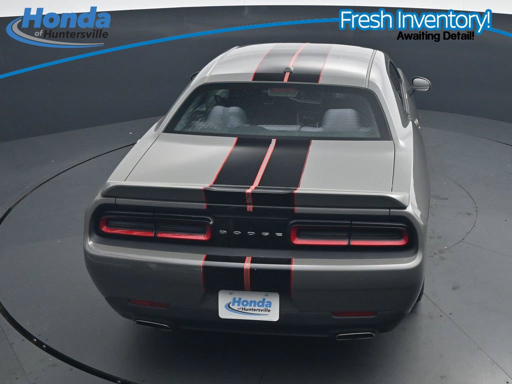Used 2019 Dodge Challenger SXT RWD image 31
