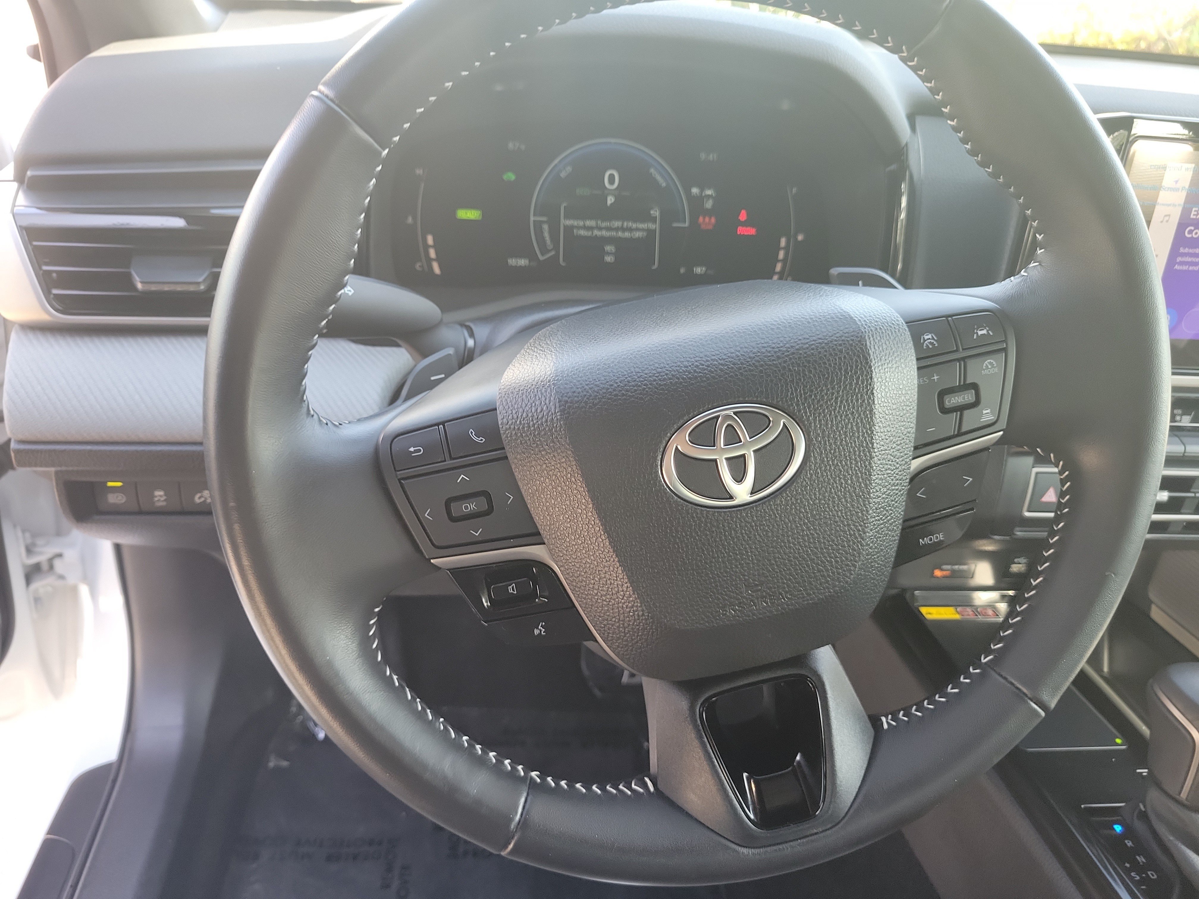 Certified 2025 Toyota Camry SE FWD image 25