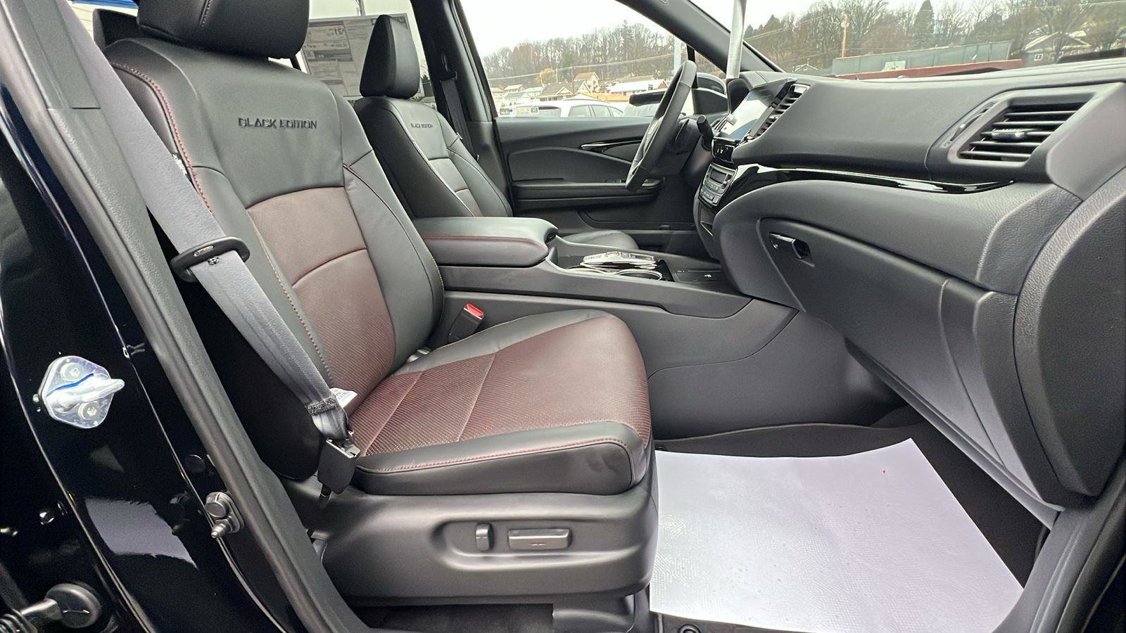 New 2026 Honda Ridgeline Black Edition image 13