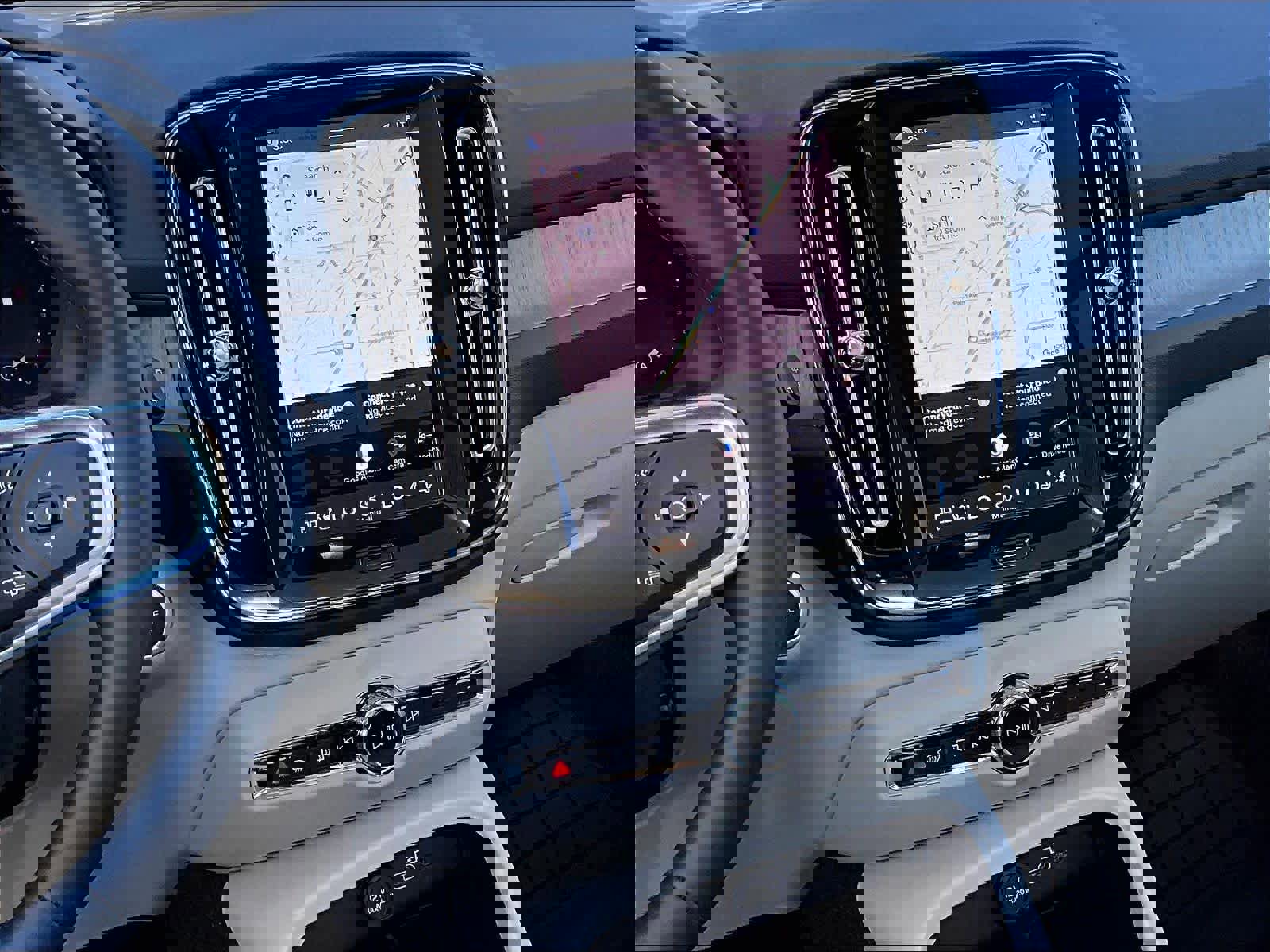 Used 2026 Volvo XC40 B5 Plus w/ Protection Package Premier image 9