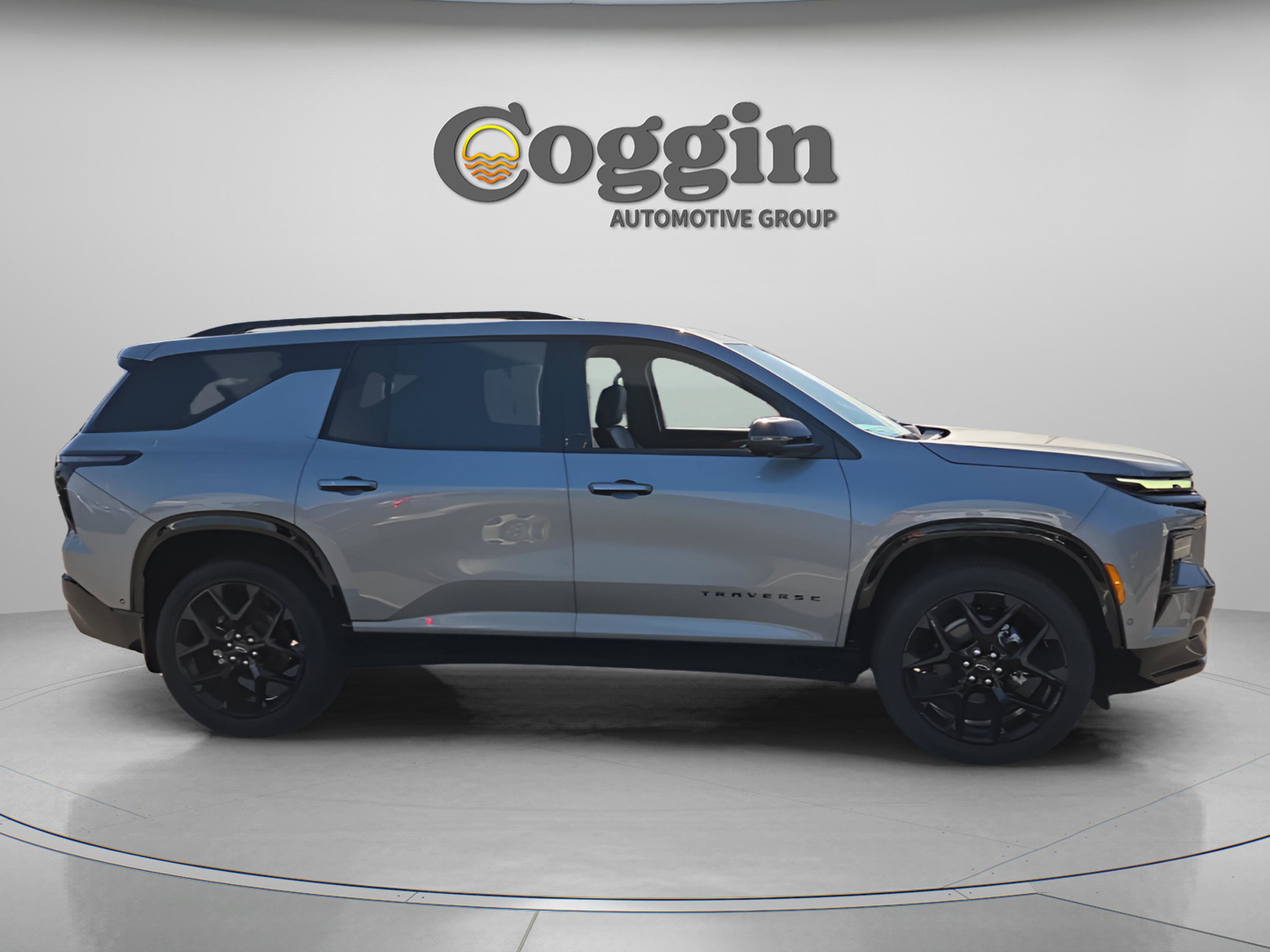 New 2026 Chevrolet Traverse RS w/ LPO, Floor Liner Package AWD/4WD image 6