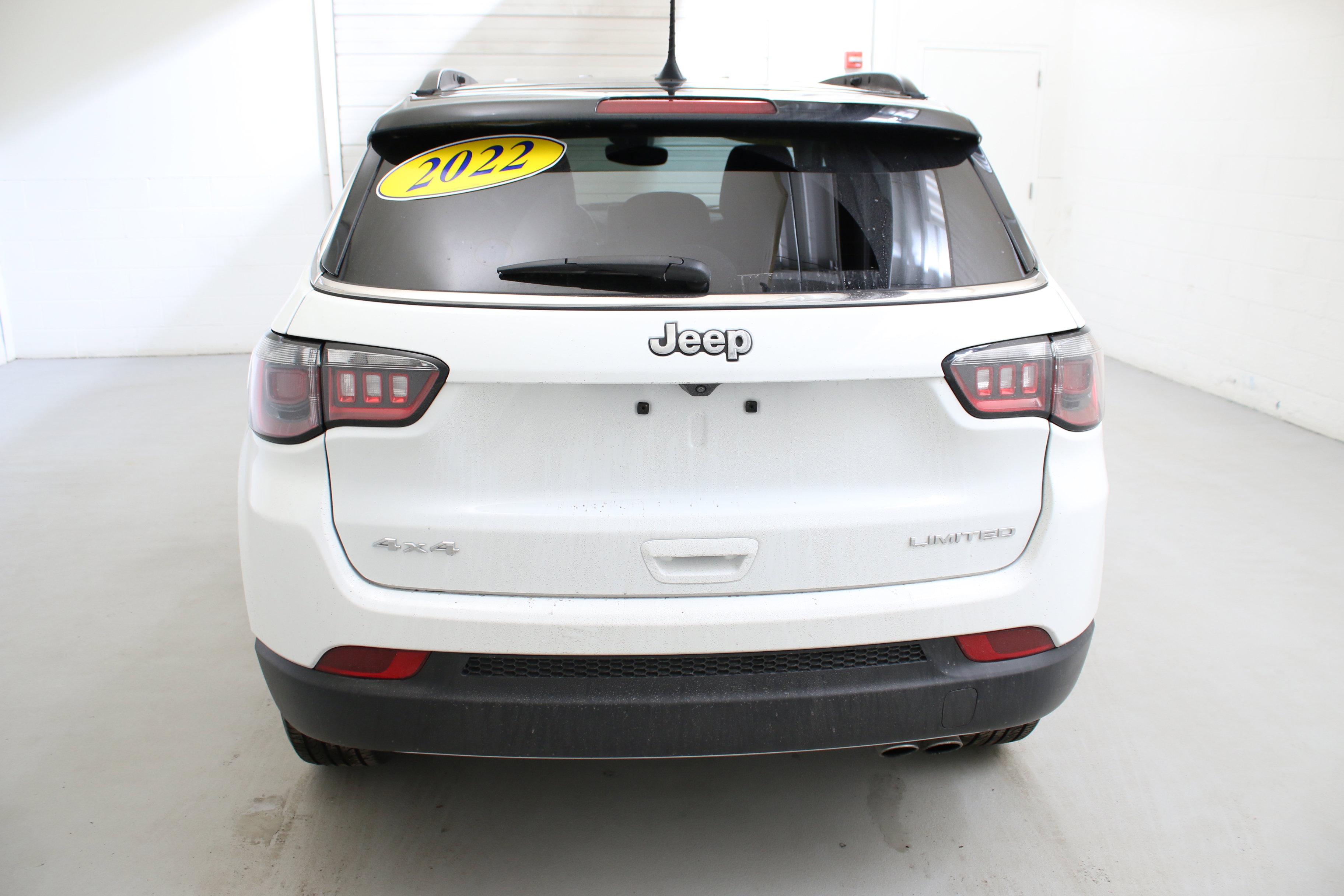 Used 2022 Jeep Compass Limited image 8