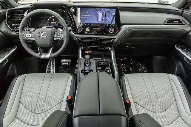New 2026 Lexus TX 500h AWD w/ Technology Package image 6