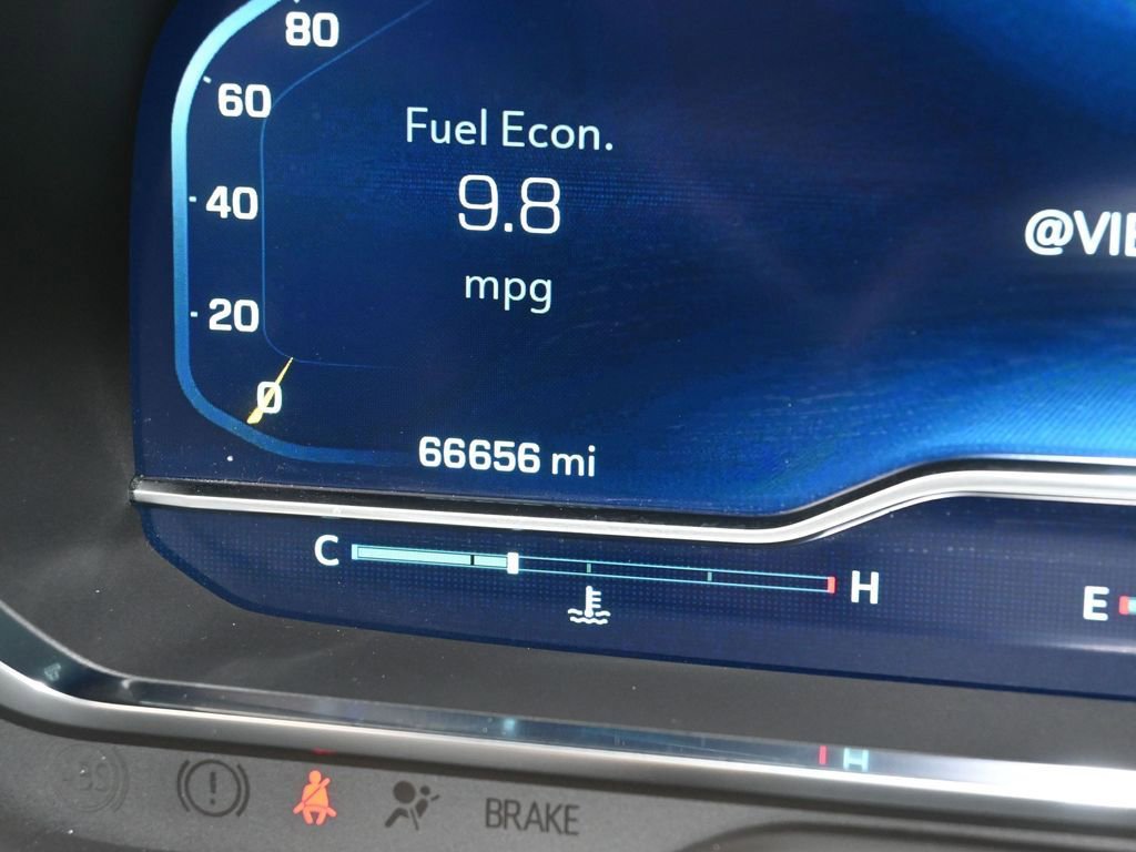 Used 2024 Chevrolet Suburban LT image 30