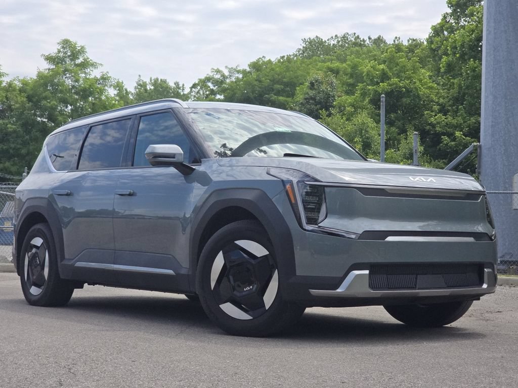 Used 2024 Kia EV9 Wind