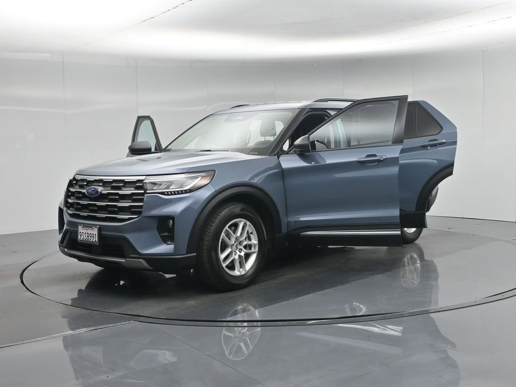 Used 2025 Ford Explorer Active w/ Active Comfort Package image 33