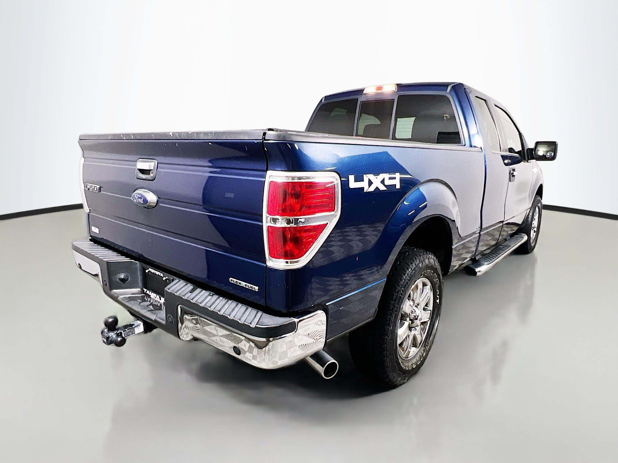 Used 2014 Ford F150 XLT w/ Equipment Group 302A Luxury AWD/4WD image 4