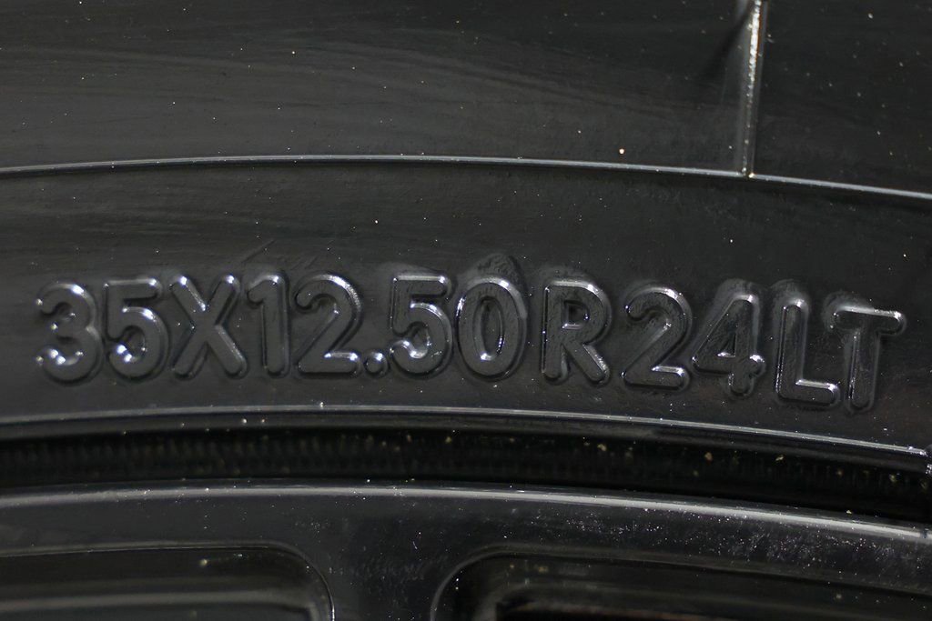 Used 2026 Cadillac Escalade ESV Sport w/ Touring Package image 54