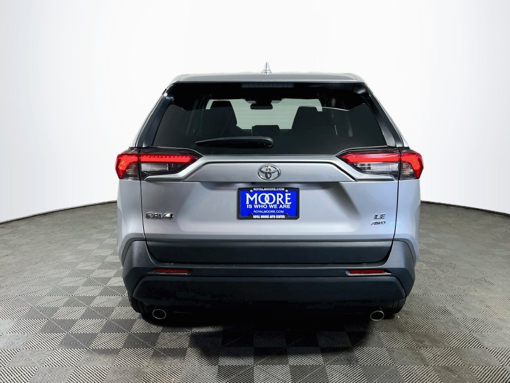Certified 2024 Toyota RAV4 LE AWD/4WD image 6