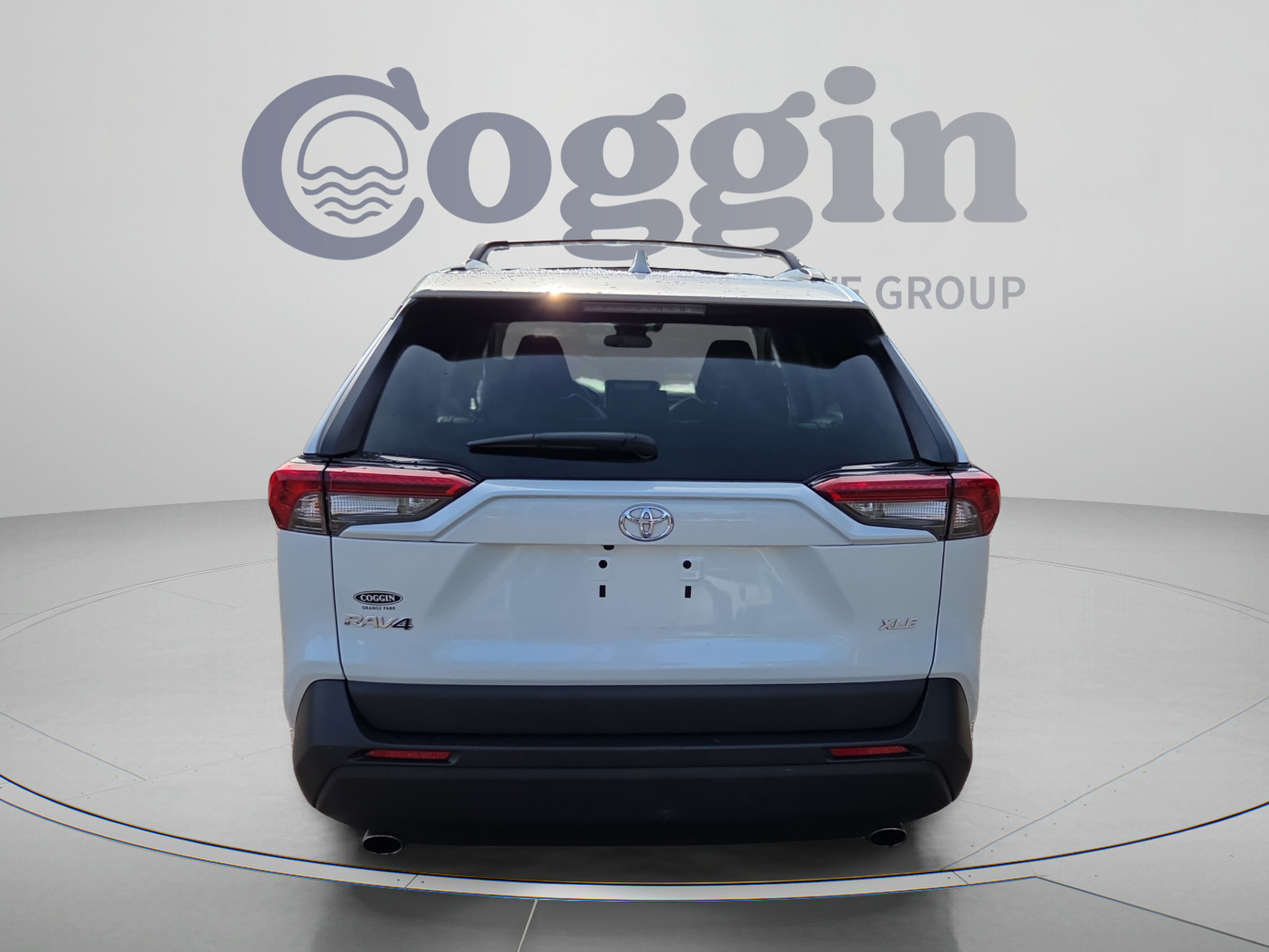 Used 2024 Toyota RAV4 XLE Premium w/ Weather Package FWD image 4