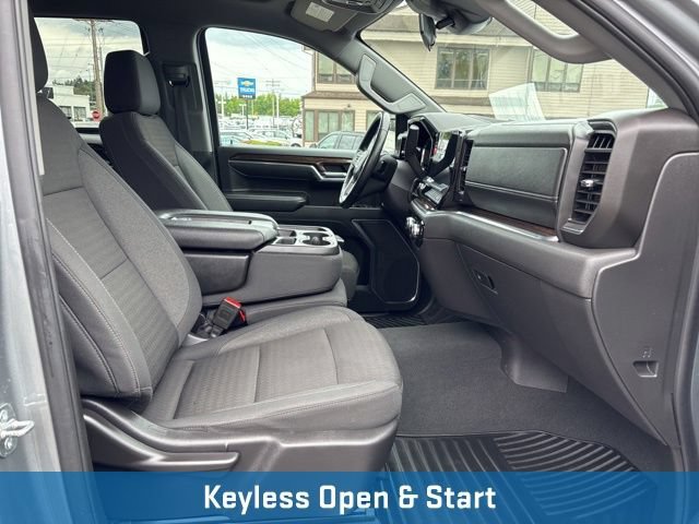 Used 2024 GMC Sierra 1500 Elevation w/ LPO, Elevation Black Package AWD/4WD image 19