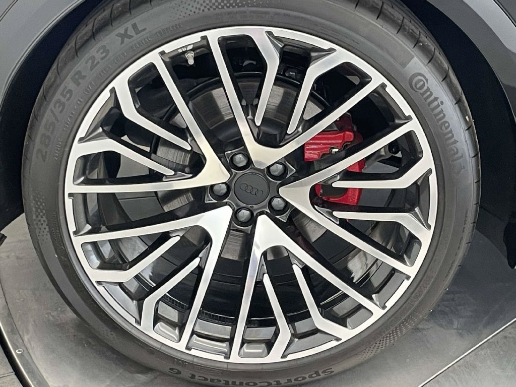 New 2026 Audi SQ8 Prestige AWD/4WD image 13