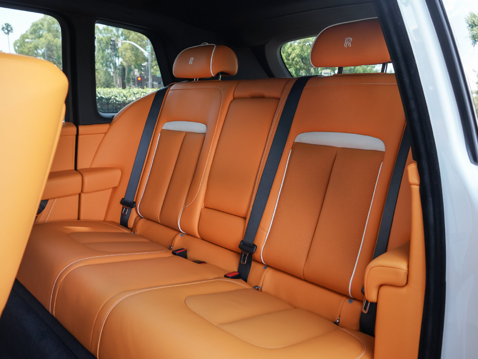 New 2026 Rolls-Royce Cullinan w/ Cullinan Package AWD/4WD image 24