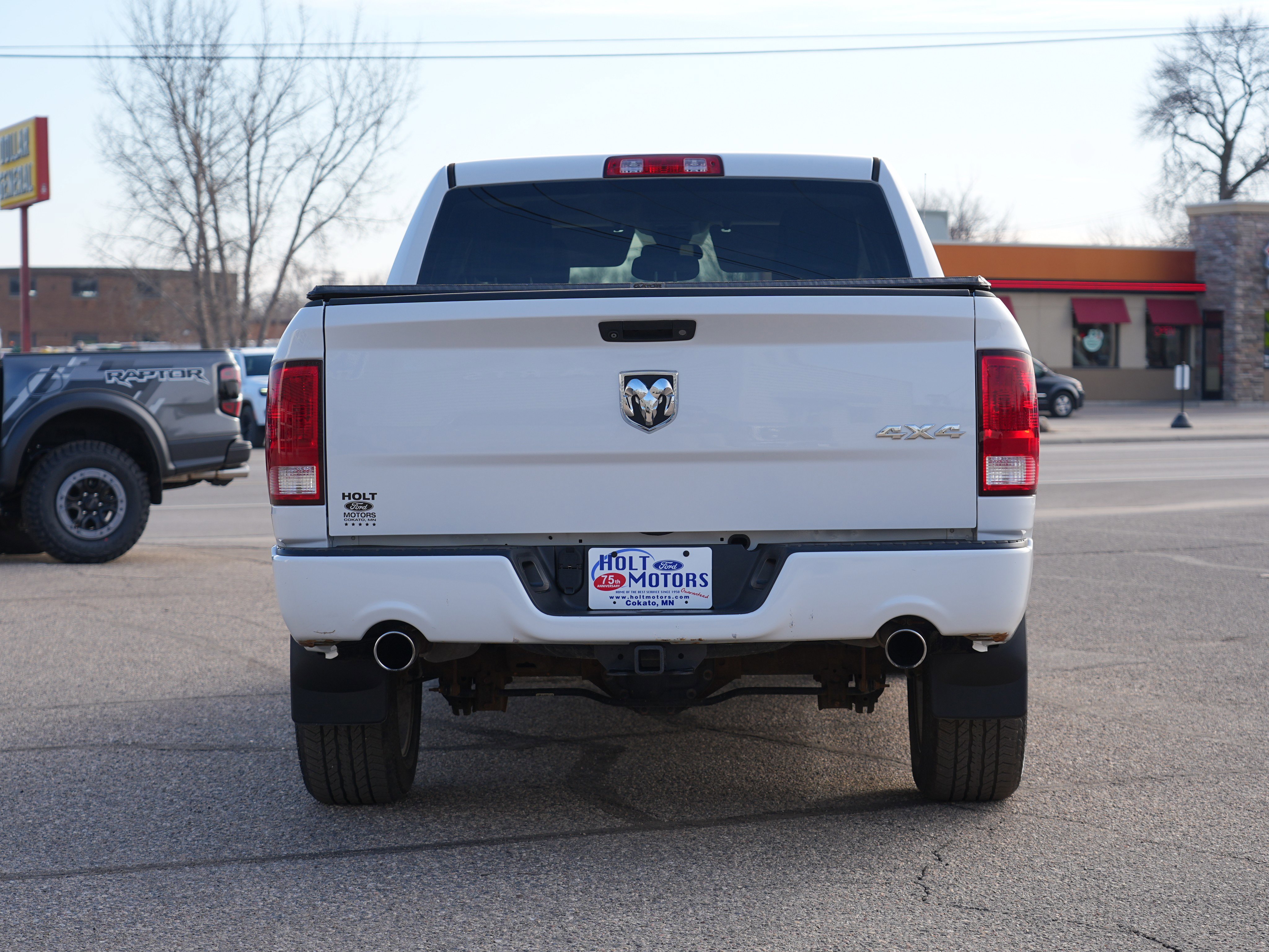 Used 2017 RAM 1500 Express image 4