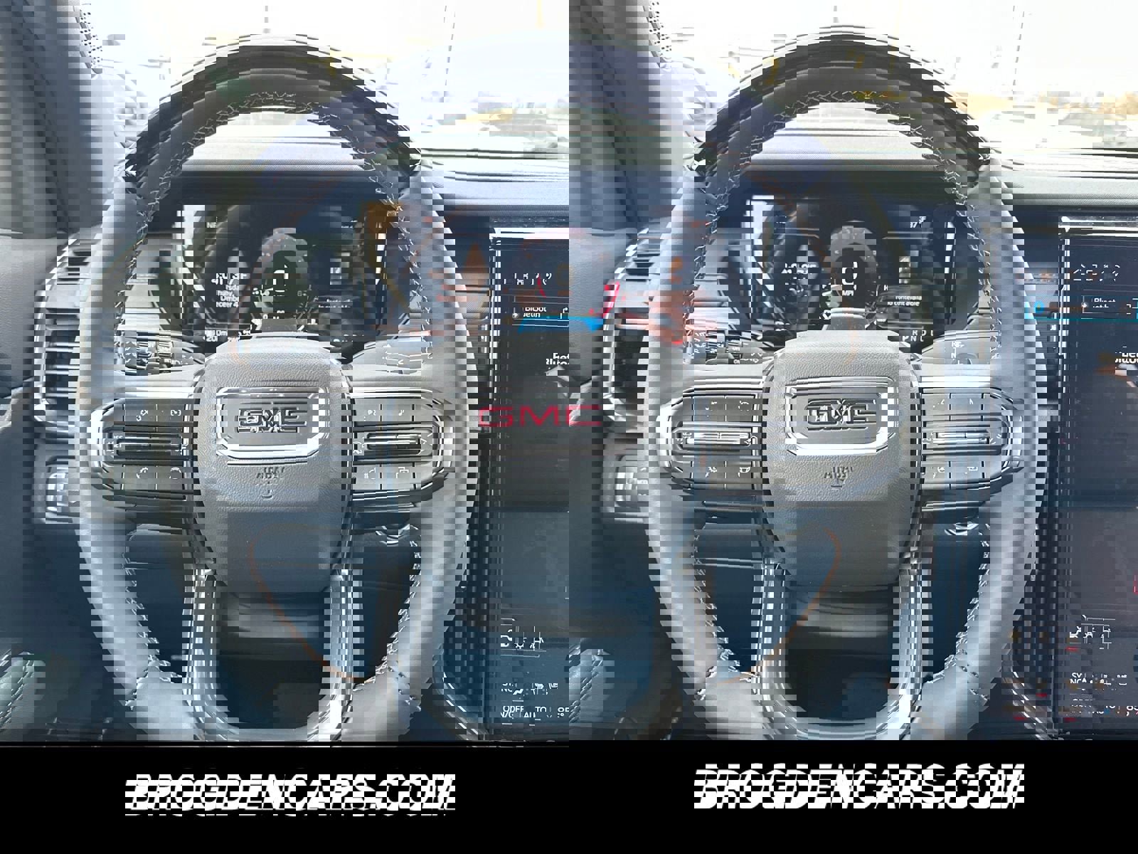 New 2026 GMC Acadia AT4 w/ Super Cruise Package image 4