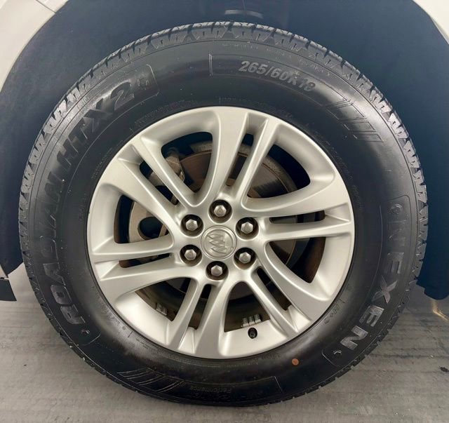 Used 2020 Buick Enclave Essence image 10