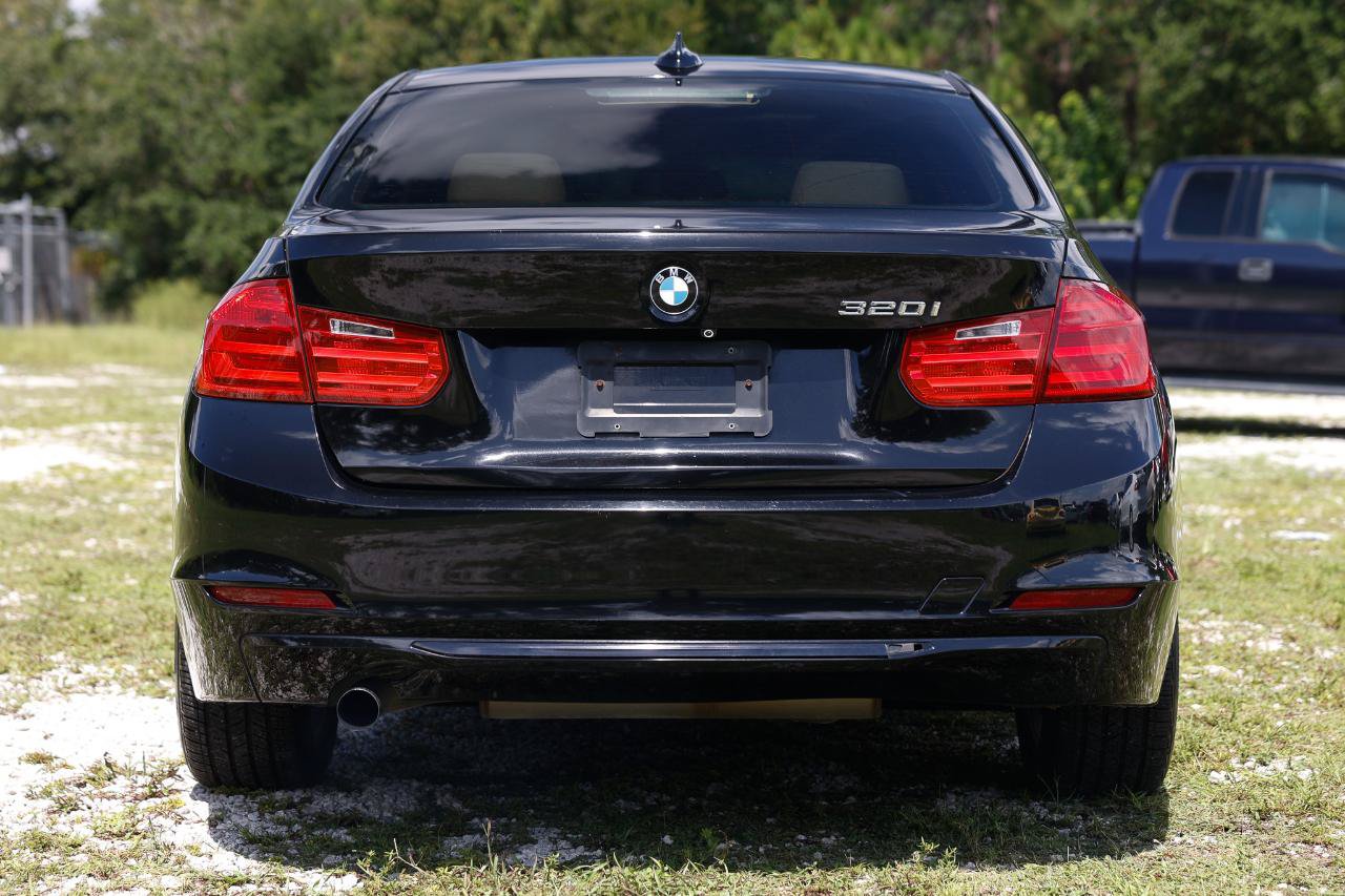 Used 2015 BMW 320i Sedan RWD image 7