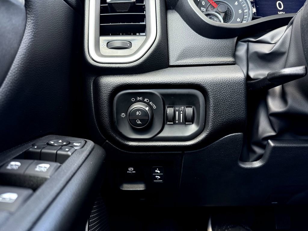 New 2026 RAM 1500 Big Horn AWD/4WD image 15