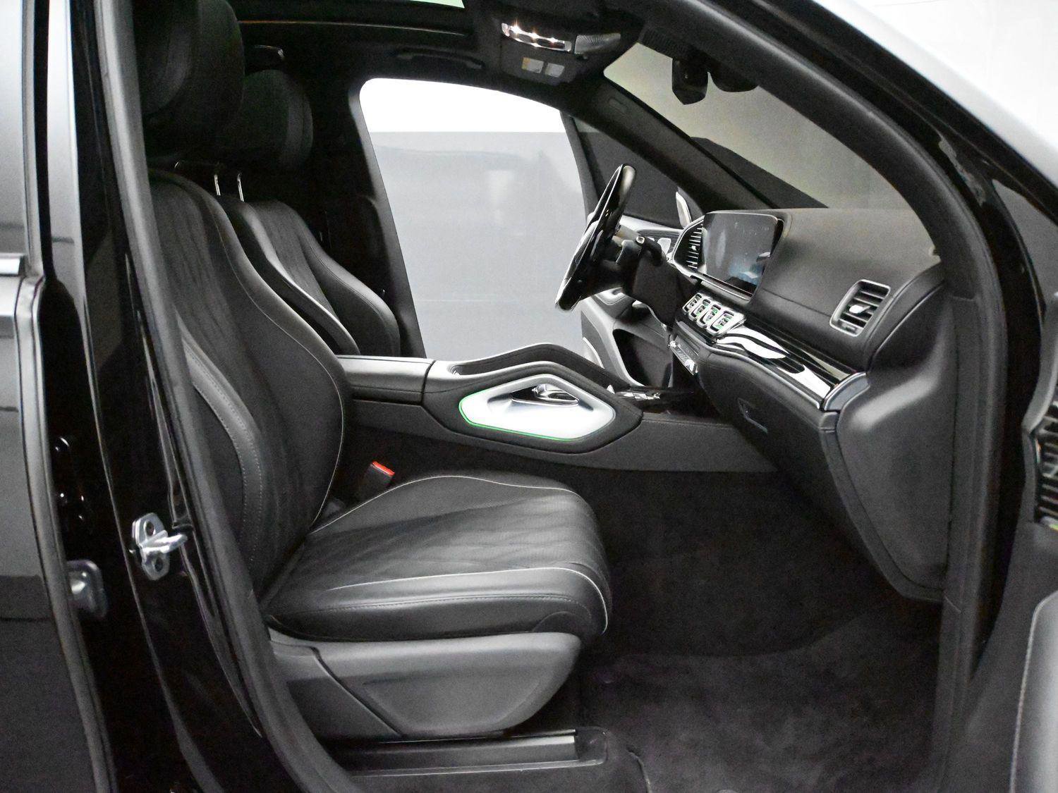 Used 2024 Mercedes-Benz Maybach GLS 600 4MATIC image 23