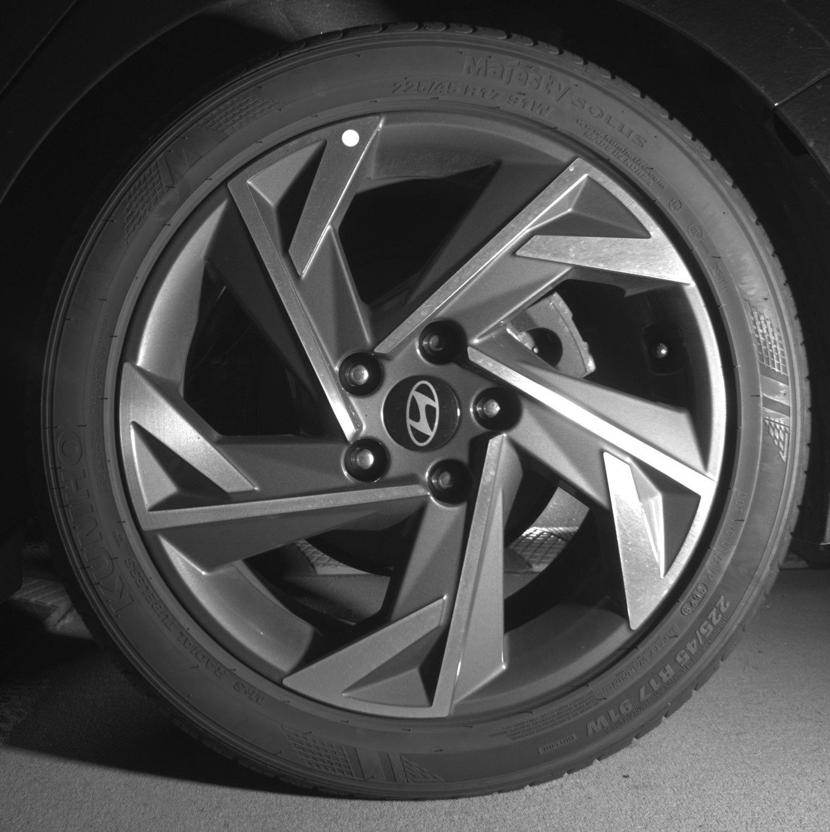 Used 2025 Hyundai Elantra SEL image 14