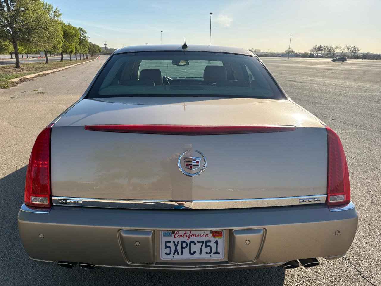 Used 2006 Cadillac DTS Performance image 51