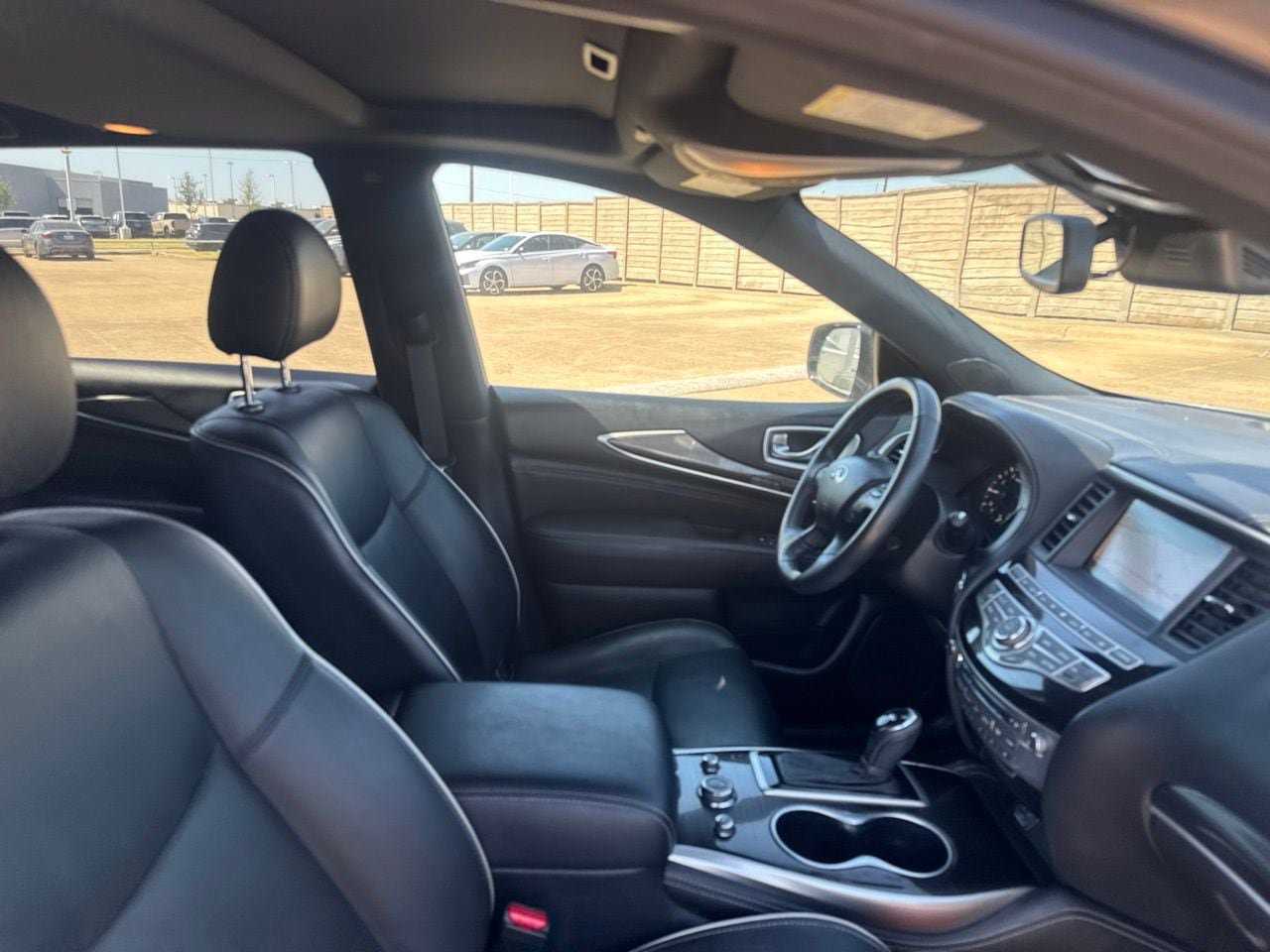 Used 2020 INFINITI QX60 Luxe w/ Edition 30 Essential Package FWD image 32