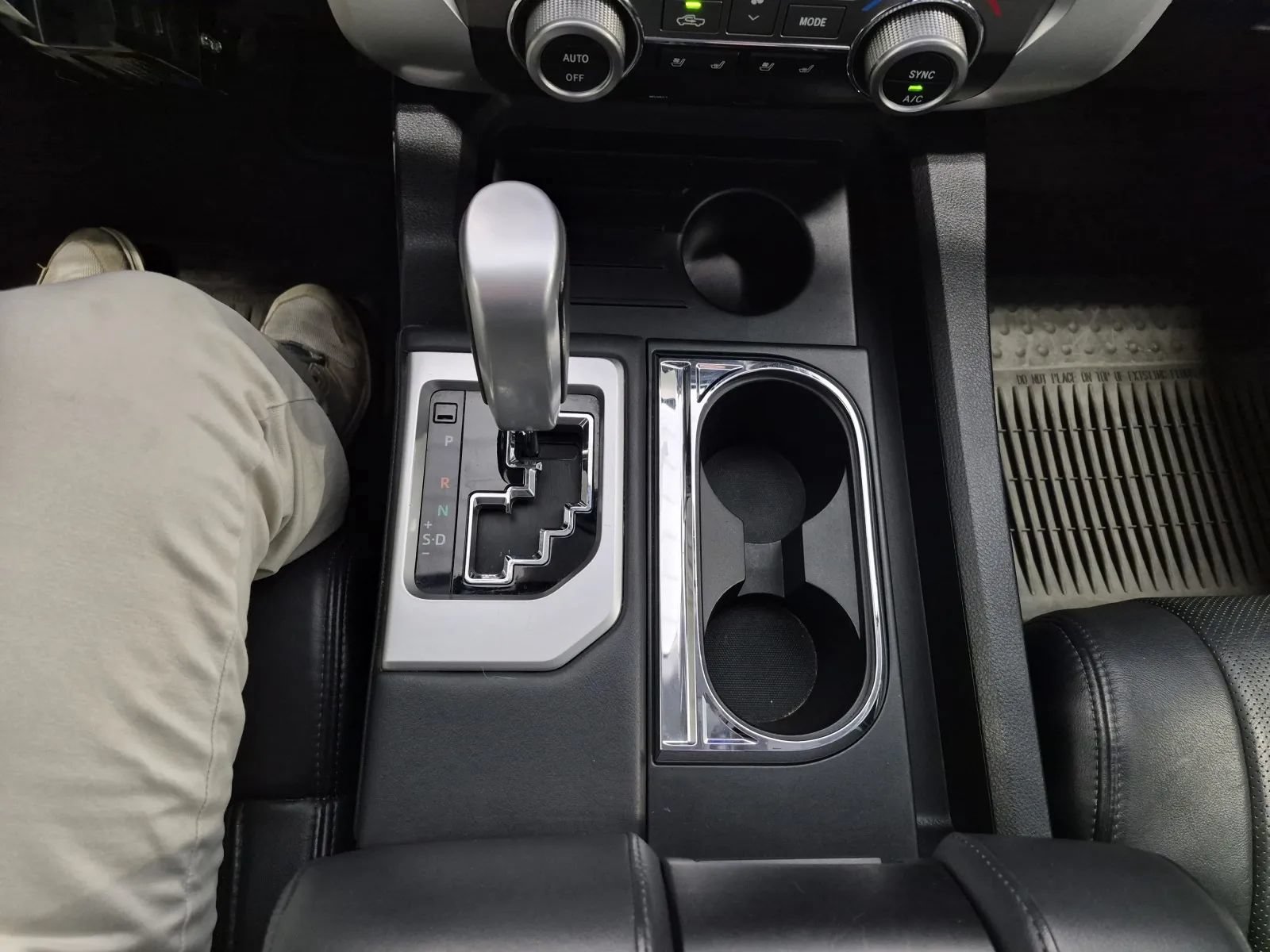 Used 2014 Toyota Tundra Platinum RWD image 39