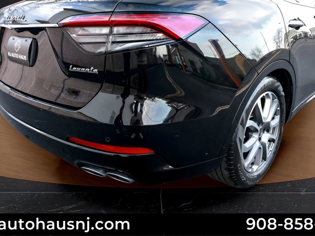 Used 2021 Maserati Levante image 8