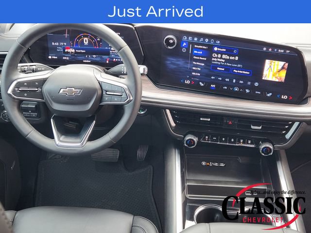 Used 2025 Chevrolet Suburban Z71 w/ Z71 Off-Road Package AWD/4WD image 37