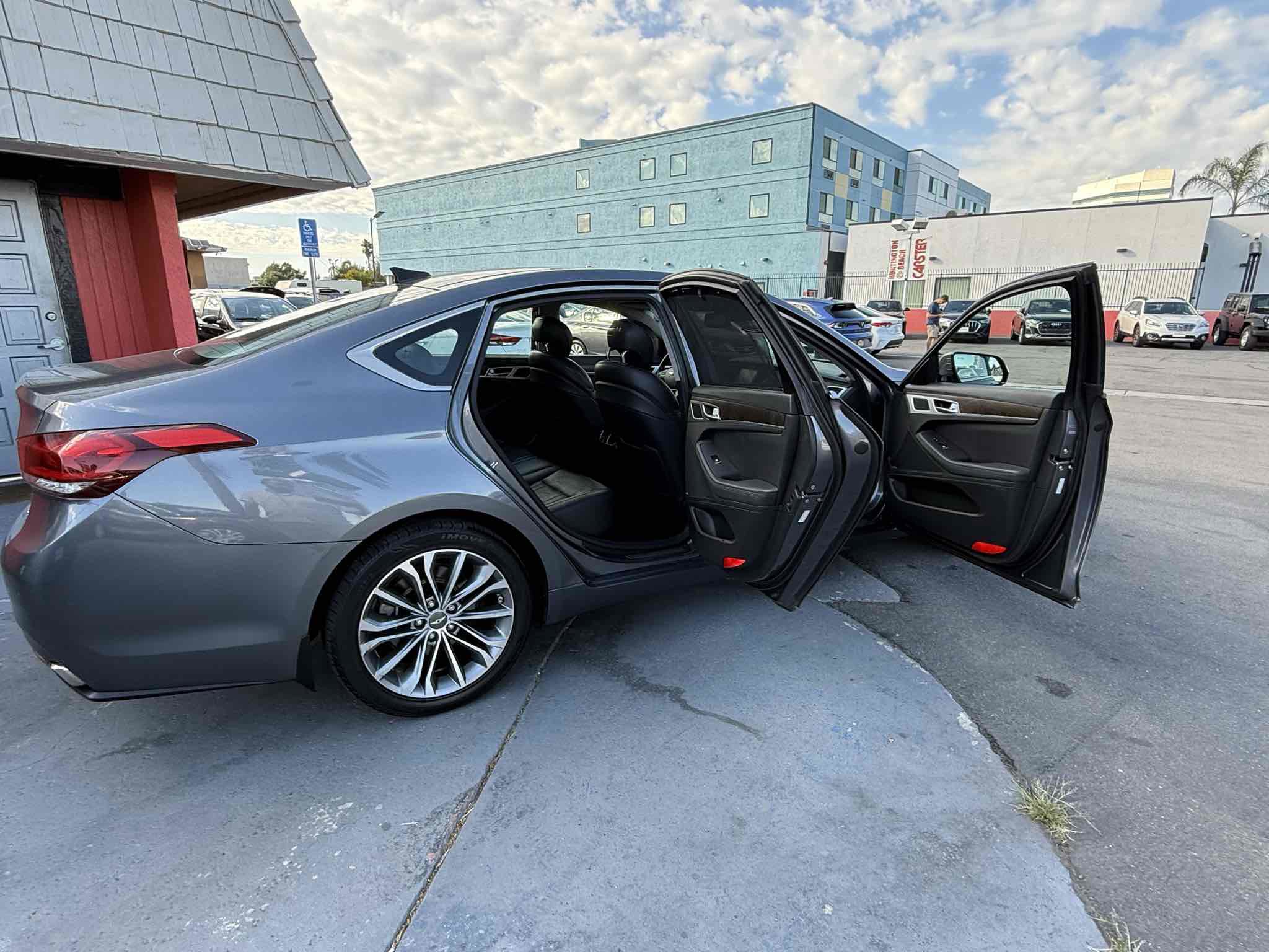 Used 2016 Hyundai Genesis 3.8 w/ Option Group 04 image 41