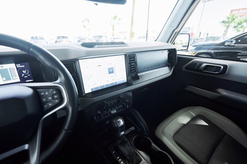 Used 2022 Ford Bronco Wildtrak image 41