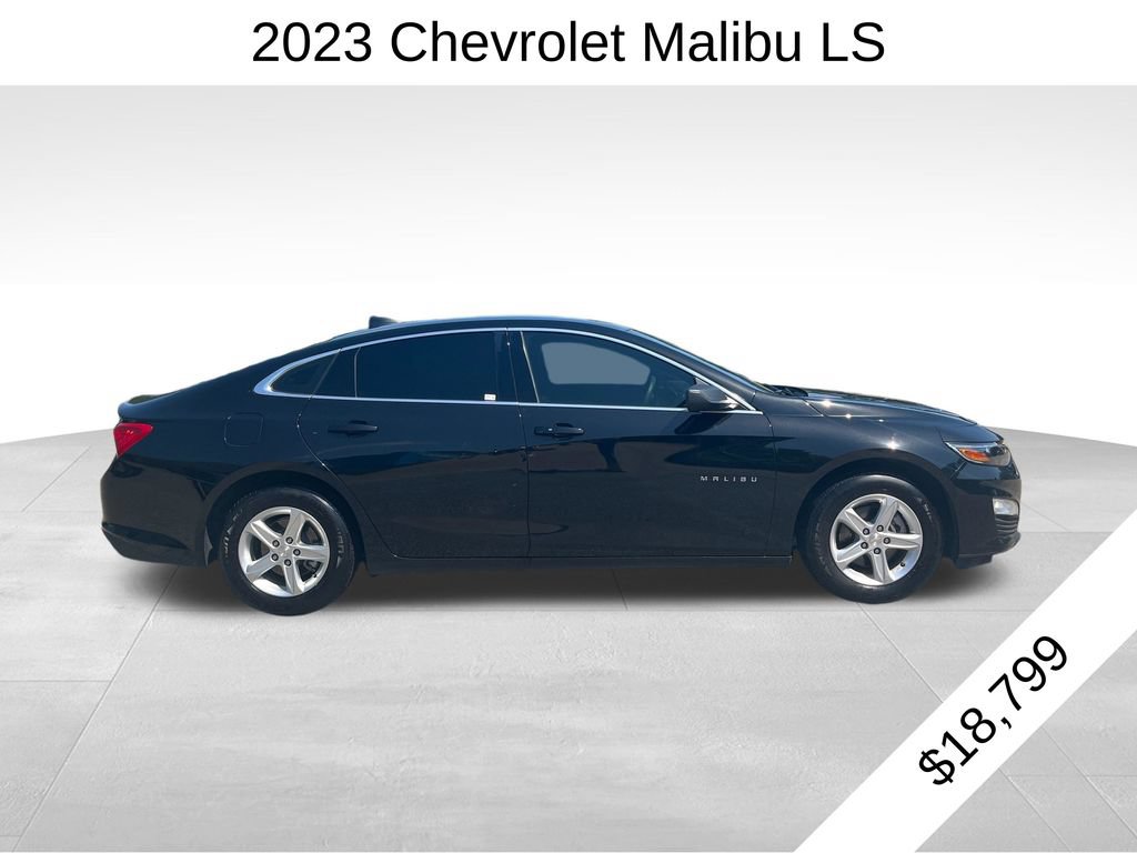 Used 2023 Chevrolet Malibu LS FWD image 2