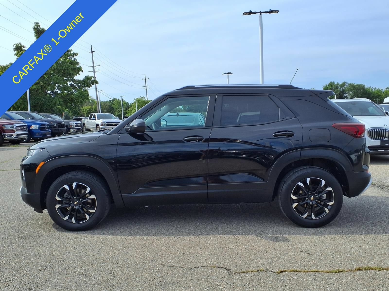 Used 2023 Chevrolet TrailBlazer LT w/ Convenience Package AWD/4WD image 8
