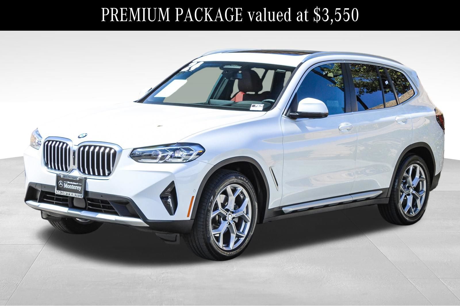 Used 2024 BMW X3 xDrive30i w/ Premium Package AWD/4WD image 3