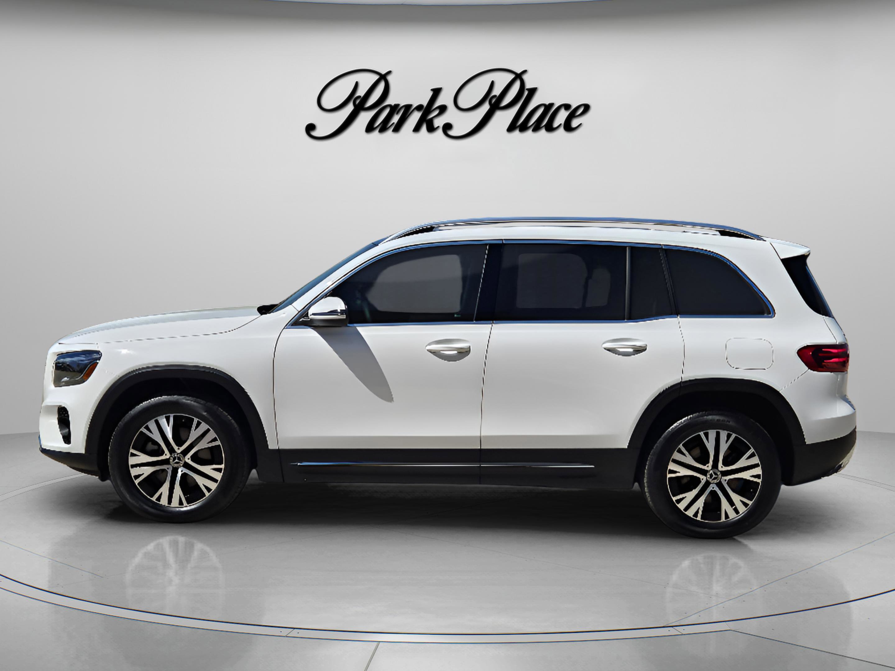 Certified 2026 Mercedes-Benz GLB 250 image 3