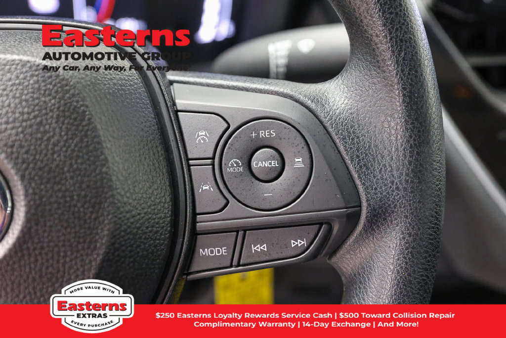 Used 2026 Toyota Corolla LE FWD image 16