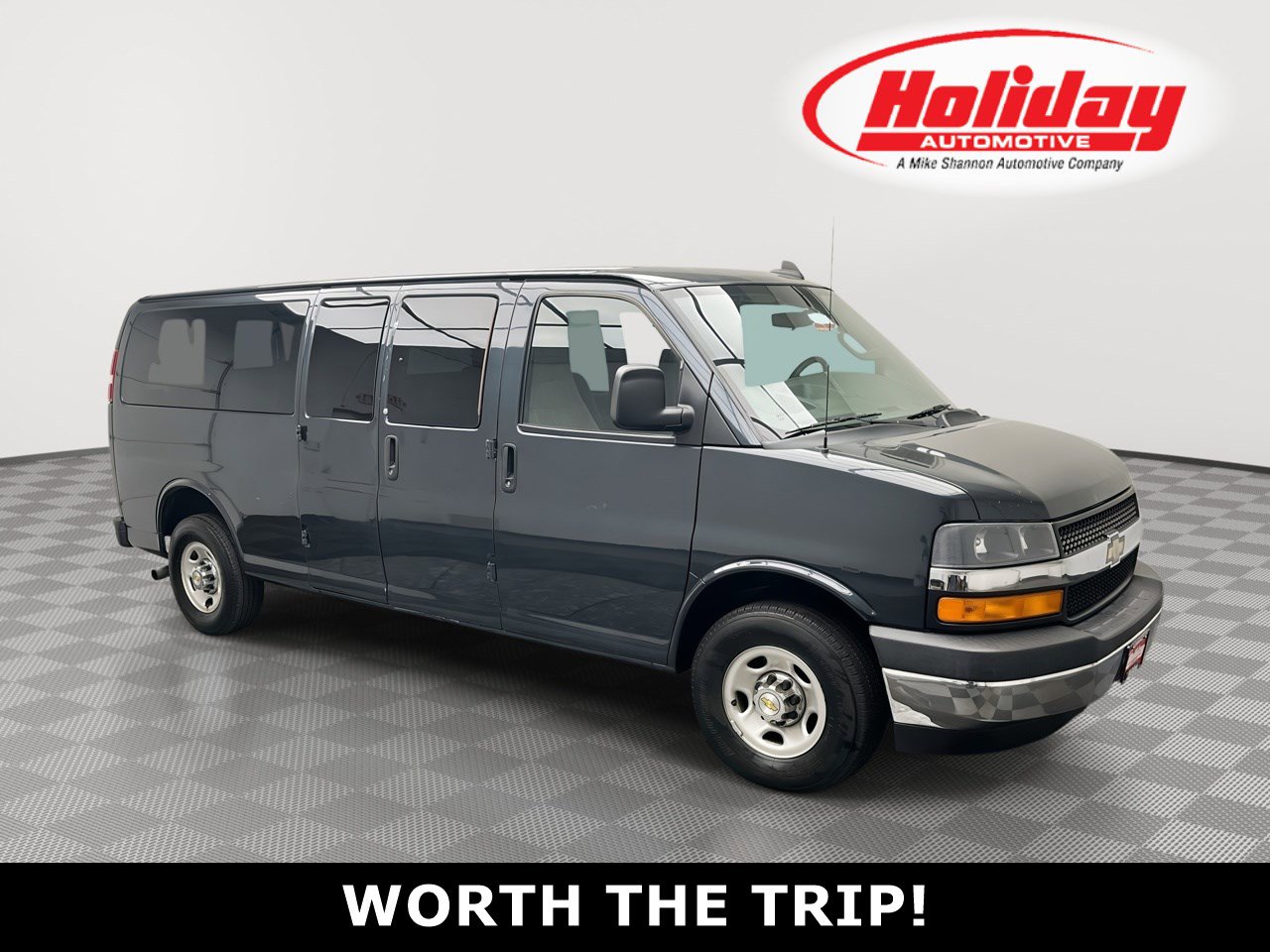 Used 2017 Chevrolet Express 3500 LT w/ LT Preferred Equipment Group