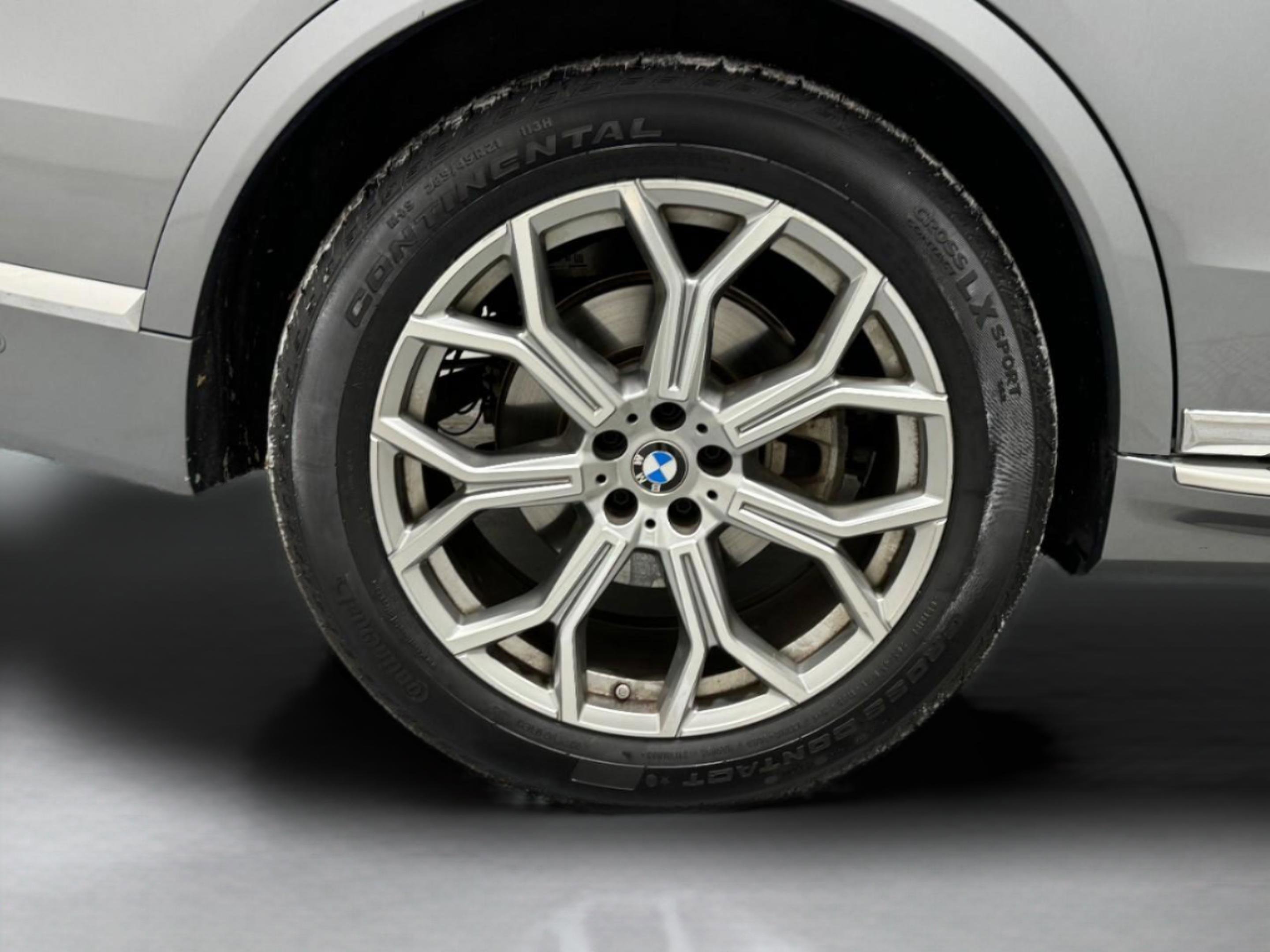 Used 2025 BMW X7 xDrive40i image 8