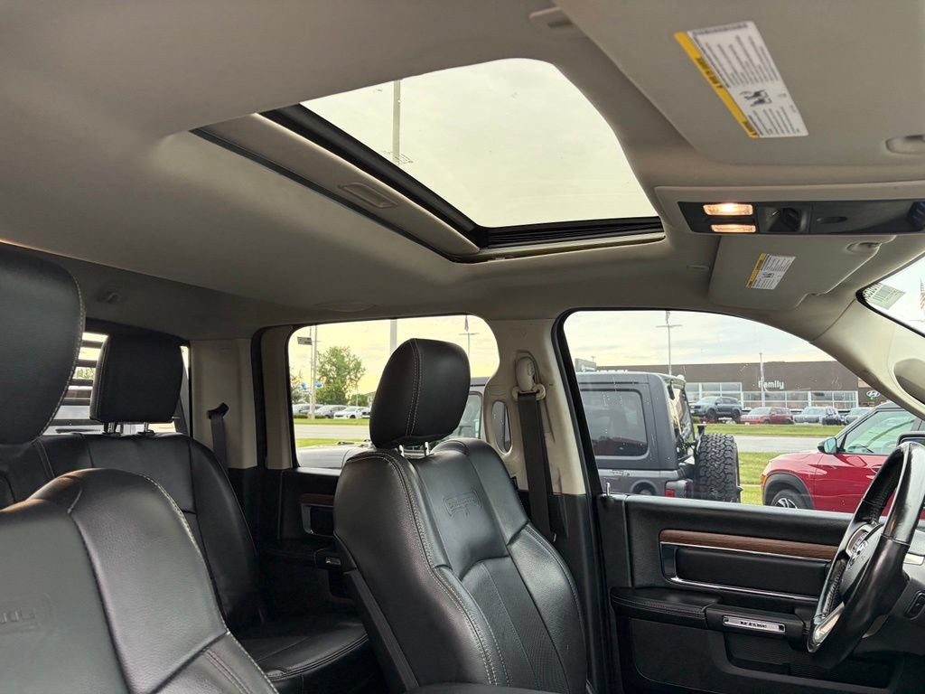 Used 2018 RAM 1500 Laramie w/ Convenience Group AWD/4WD image 21