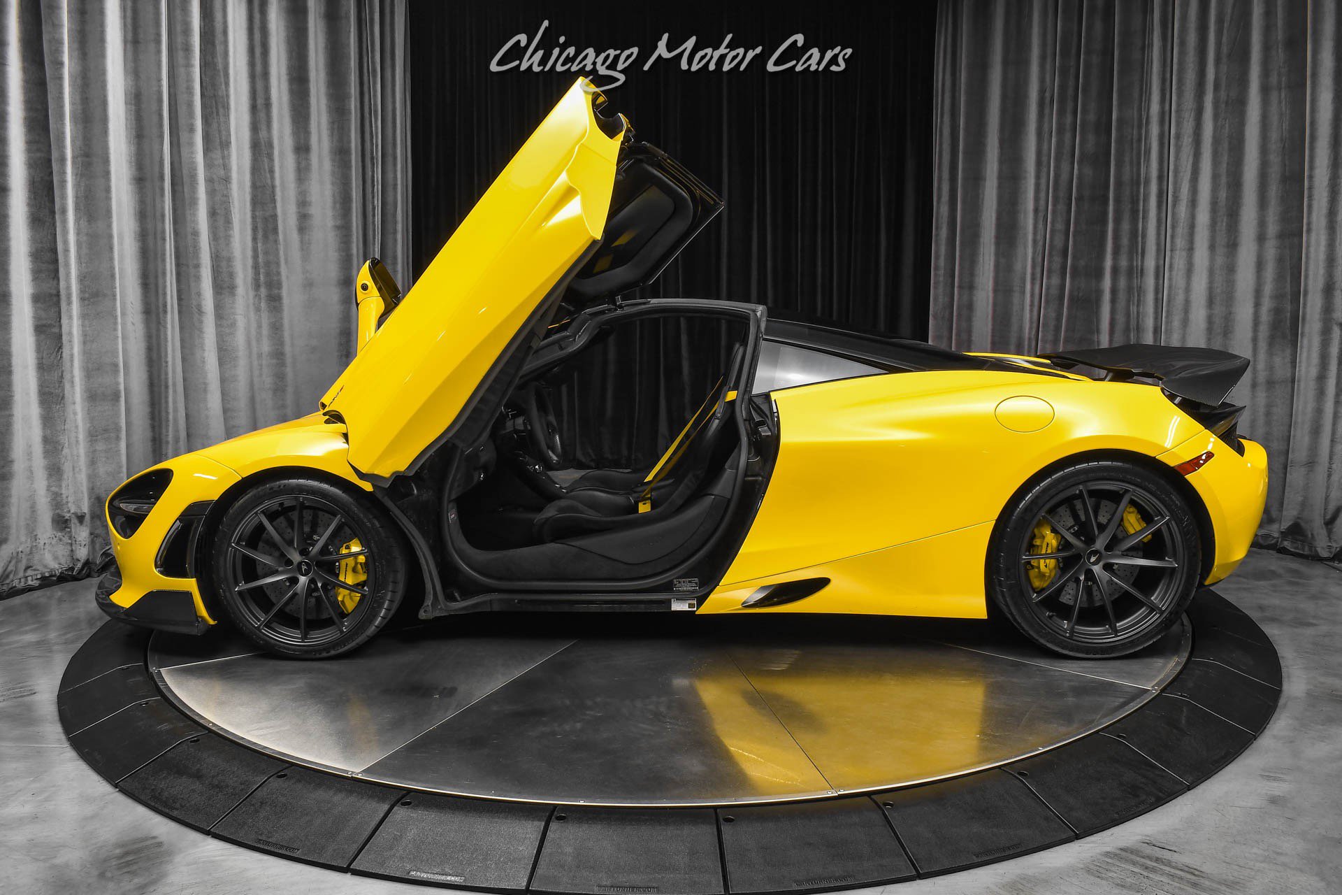 Used 2020 McLaren 720S Performance RWD image 40