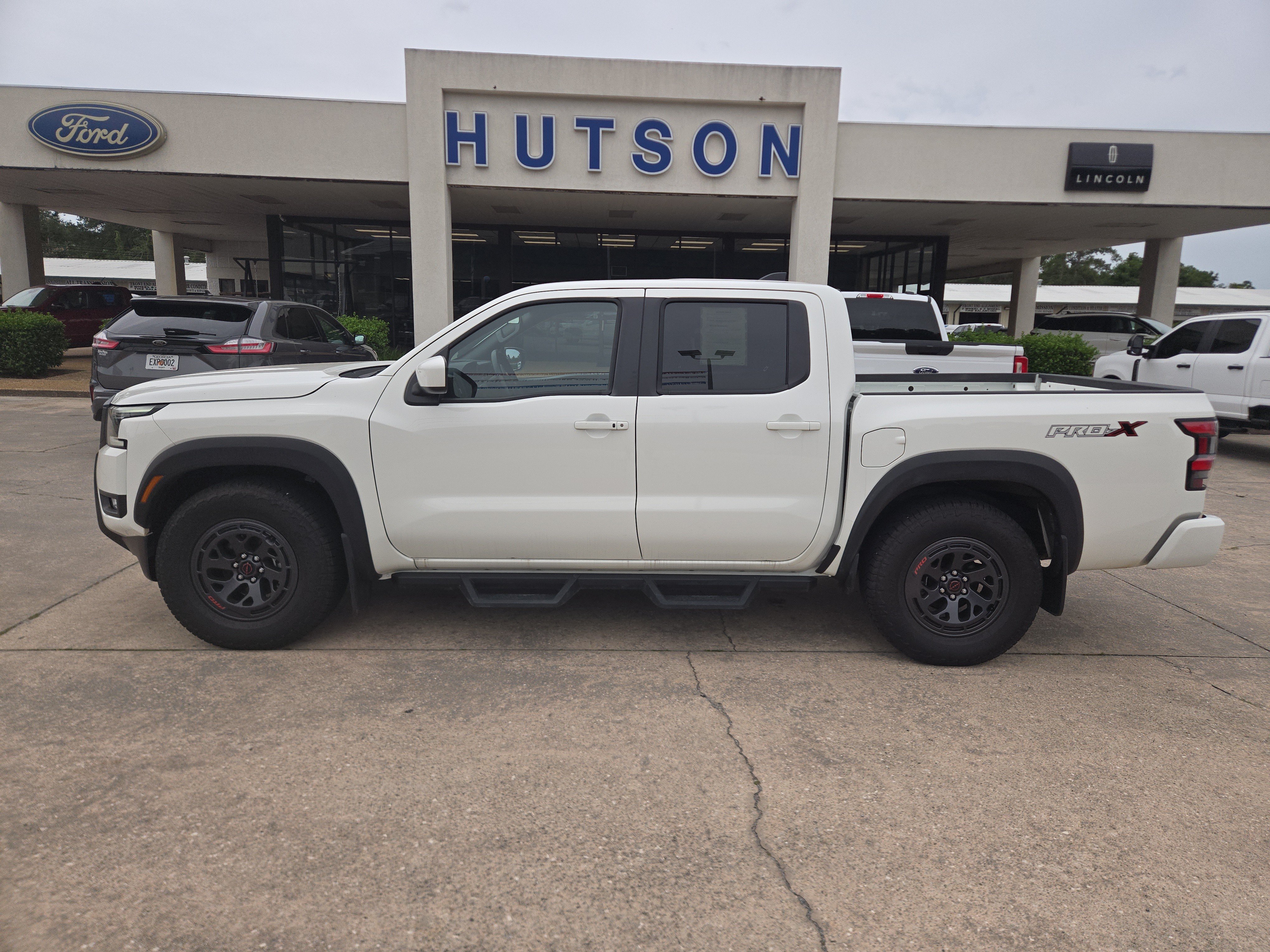 Used 2025 Nissan Frontier Pro-X w/ Tow Package