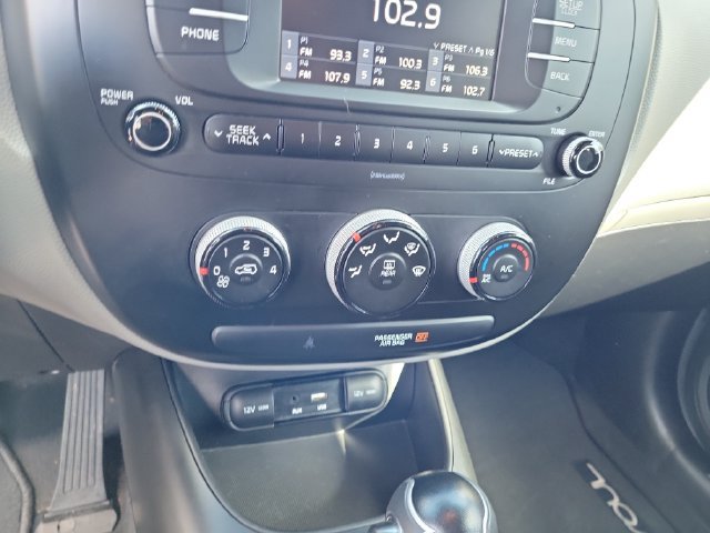 Used 2017 Kia Soul FWD image 30