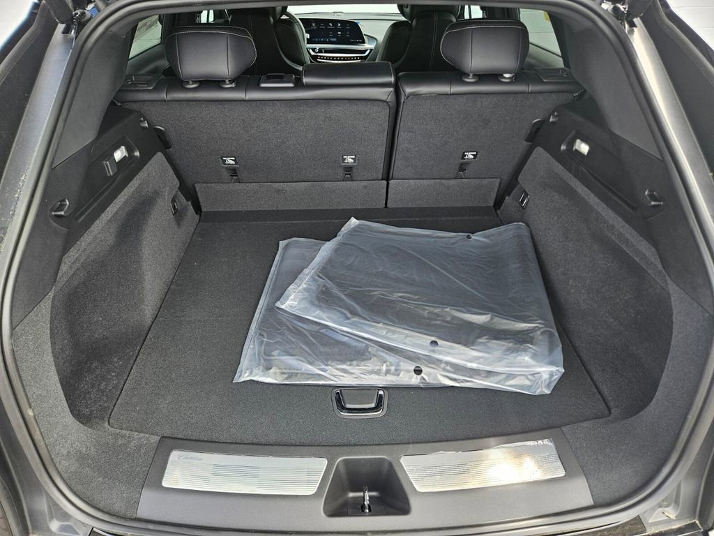 New 2025 Cadillac Lyriq Sport image 30