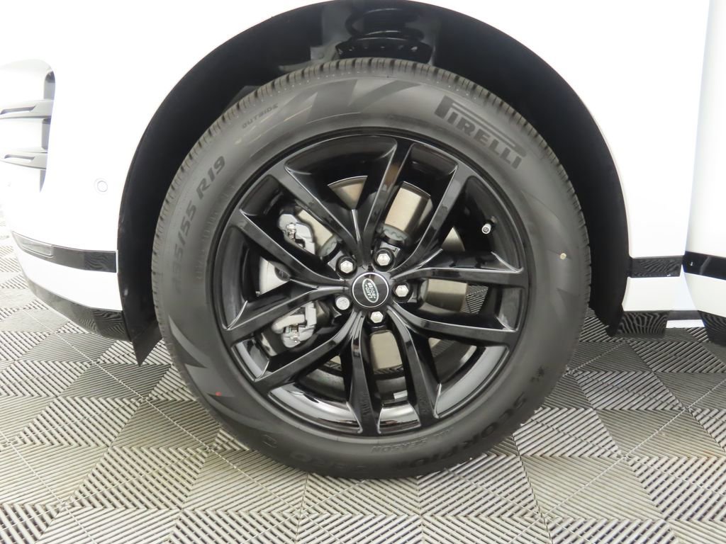 New 2026 Land Rover Range Rover Evoque Dynamic SE image 32
